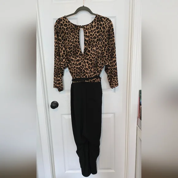 👚 Studio Knit Jumpsuit - Leopard - Picture 4 of 5